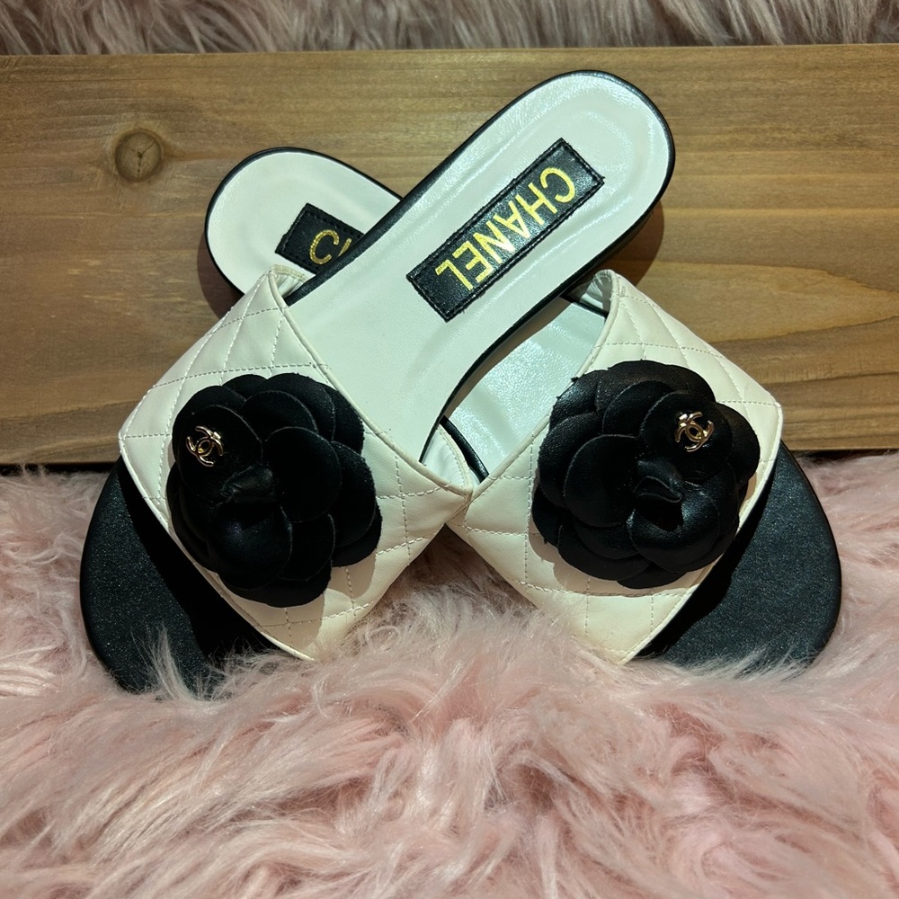 Black and White CHANEL Mules - Picture 2 of 8